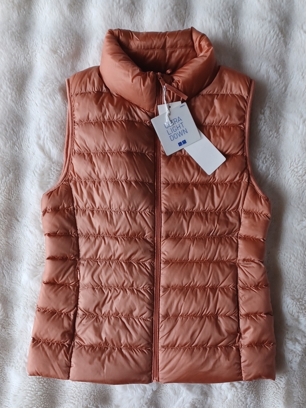 💗 3/$15 💗 Uniqlo Women's Ultra Light Down Vest - Light Orange